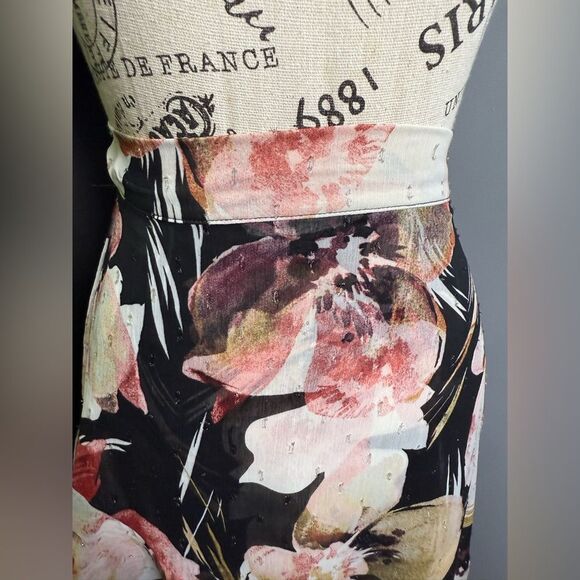 Misa Sky Floral Asymmetrical skirt NWT Size XS - Picture 7 of 9